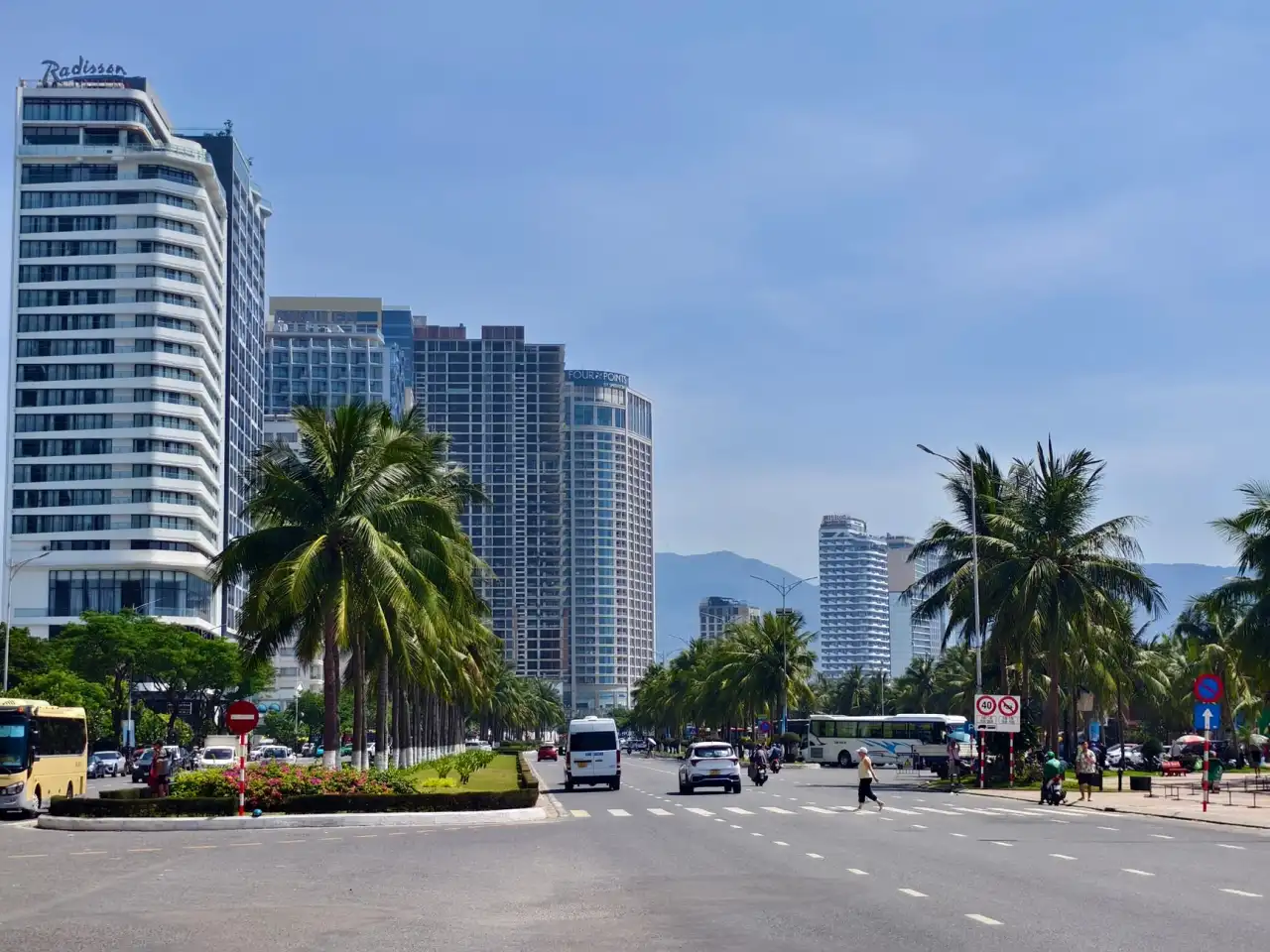 进口实验室分析仪表选型要点：检测精度与样品前处理的匹配原则